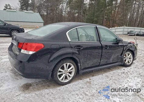 2013 Subaru Legacy 2.5I Premium z USA, uszkodzony, nr VIN 4S3BMBC60D3042553